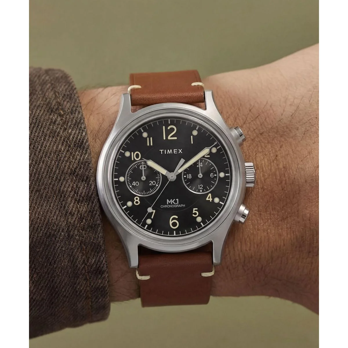 Timex Round 40mm Black Dial Analog Men Watch - TW2Y71100UJ - Image 3