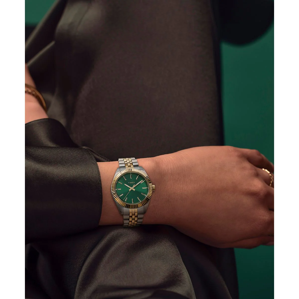 TIMEX Trend Legacy Green Round Dial Analog Women's Watch - TW2W87400IK - Image 6